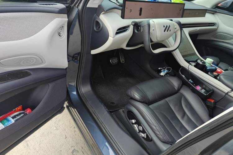 Used IM LS7 2023 90 kWh Elite Rear-Drive Version Driver Seat
