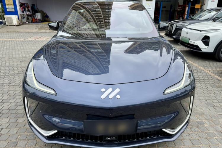 Used IM LS7 2023 100kWh Lux All-Wheel-Drive Version Exterior 1