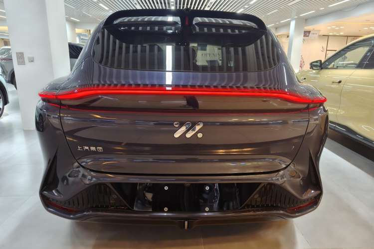 Used IM LS7 2023 100kWh Lux All-Wheel-Drive Version Exterior 3