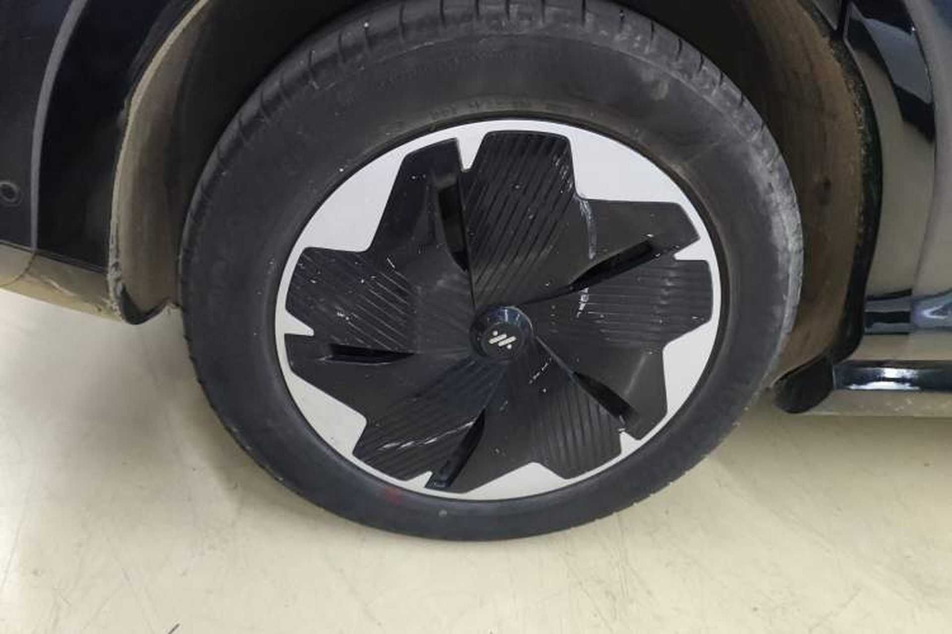 Used IM LS7 2023 77 kWh Urban Fit Rear-Wheel Drive Exterior 8