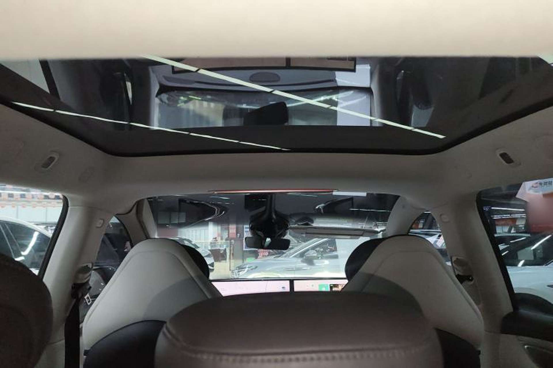 Used IM LS7 2023 77 kWh Urban Fit Rear-Wheel Drive Headliner