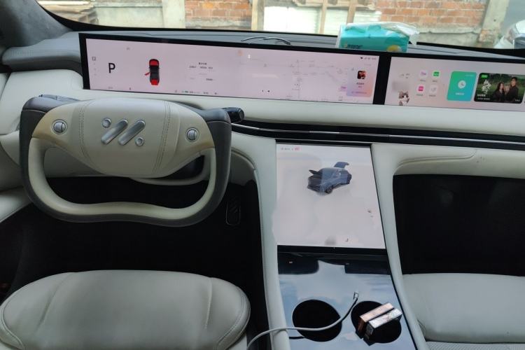 Used IM LS7 2023 100kWh Lux Rear-Drive Version Interior 2