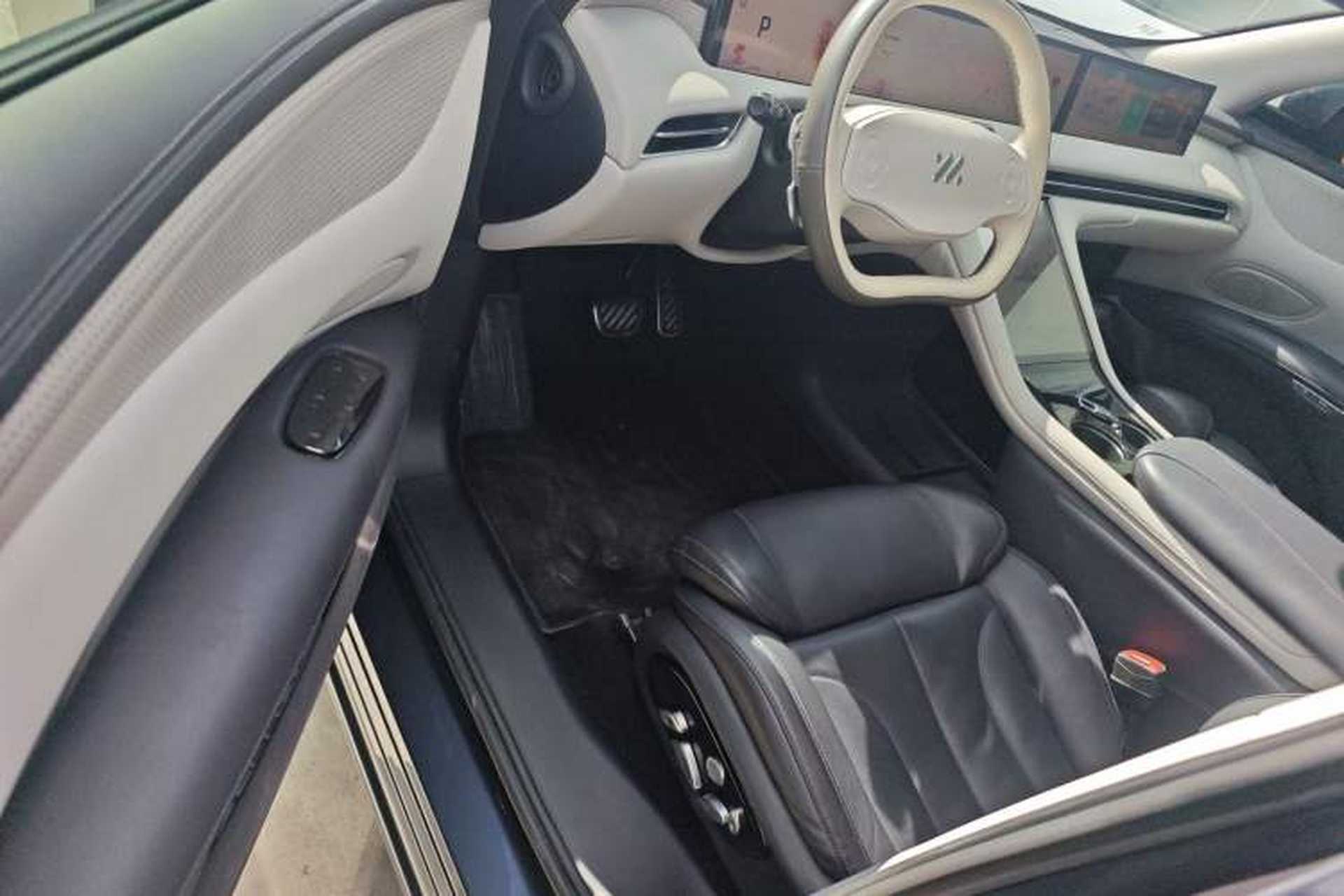 Used IM LS7 2023 90 kWh Elite Rear-Drive Version Interior 3