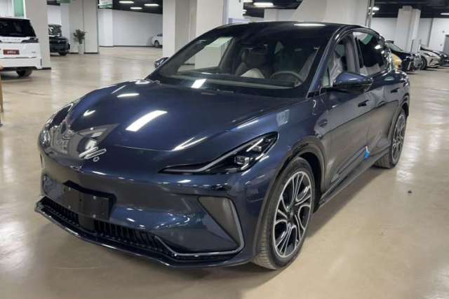 Used IM LS7 2023 100kWh Lux All-Wheel-Drive Version