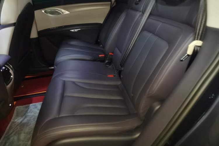 Used IM LS7 2023 90 kWh Elite Rear-Drive Version Left Rear Seat