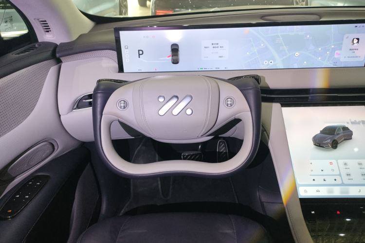 Used IM LS7 2023 100kWh Lux Rear-Drive Version Steering Wheel