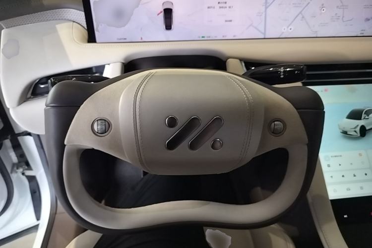 Used IM LS7 2023 90 kWh Elite Rear-Drive Version Steering Wheel