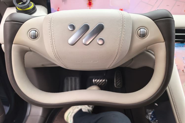 Used IM LS7 2023 100kWh Pro All-Wheel-Drive Version Steering Wheel