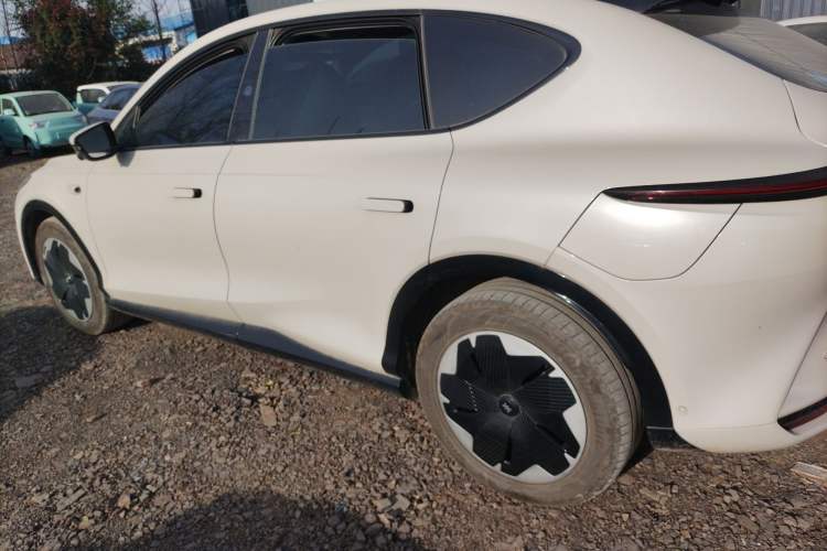 Used IM LS7 2023 77 kWh Urban Fit Rear-Wheel Drive Left Side
