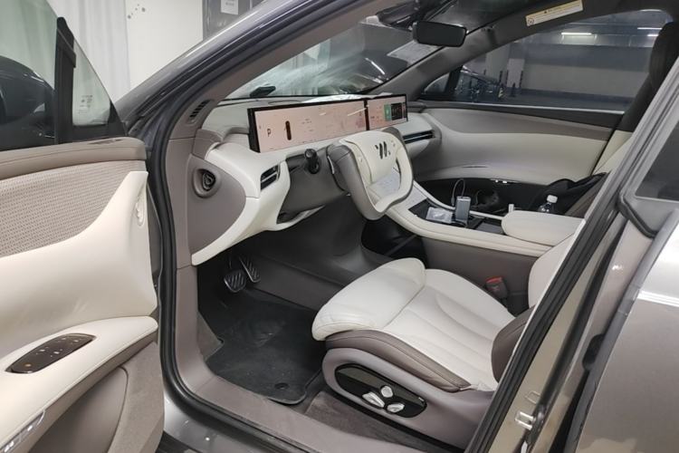 Used IM LS7 2023 77 kWh Urban Fit Rear-Wheel Drive Driver Seat