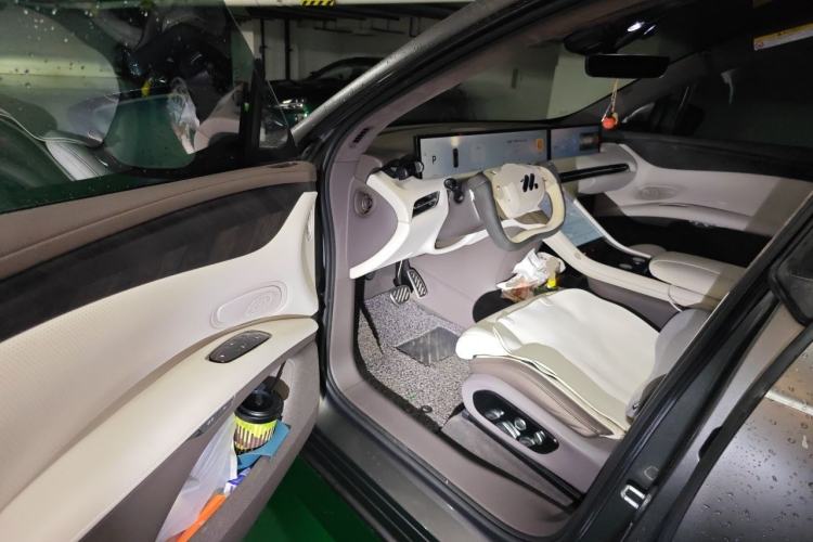 Used IM LS7 2023 100kWh Lux Rear-Drive Version Driver Seat
