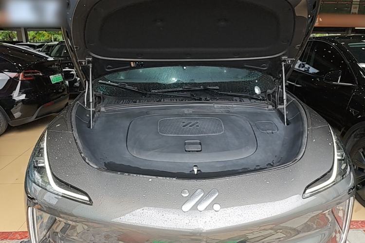 Used IM LS7 2023 90 kWh Elite Rear-Drive Version Engine Bay