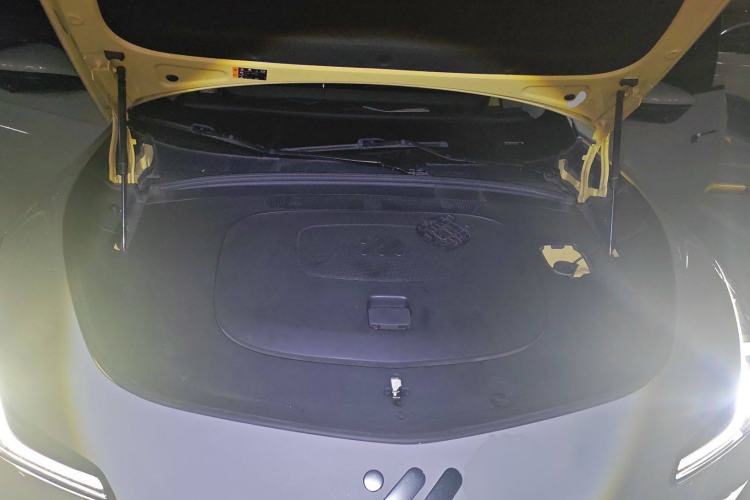 Used IM LS7 2023 100kWh Lux Rear-Drive Version Engine Bay