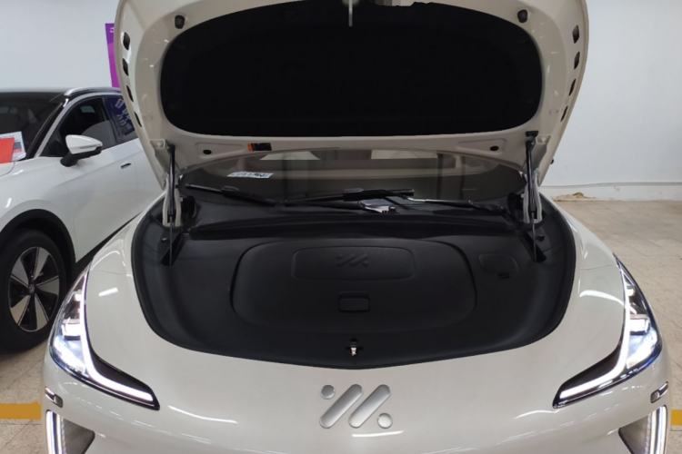Used IM LS7 2023 90 kWh Elite Rear-Drive Version Engine Bay