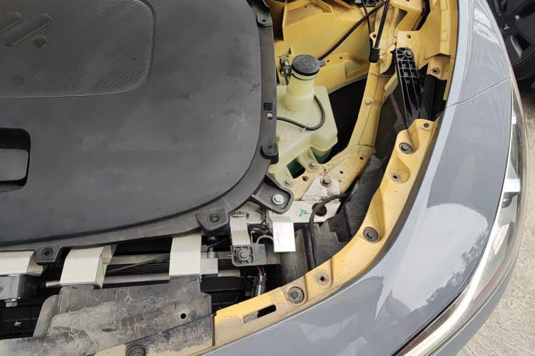 Used IM LS7 2023 90 kWh Elite Rear-Drive Version Engine Bay Left