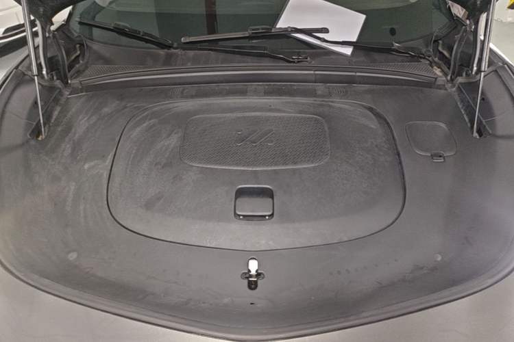Used IM LS7 2023 77 kWh Urban Fit Rear-Wheel Drive Engine Bay
