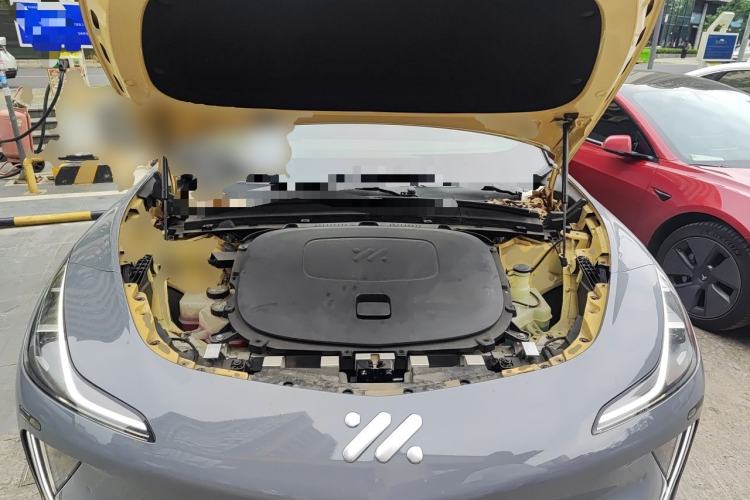 Used IM LS7 2023 90 kWh Elite Rear-Drive Version Engine Bay