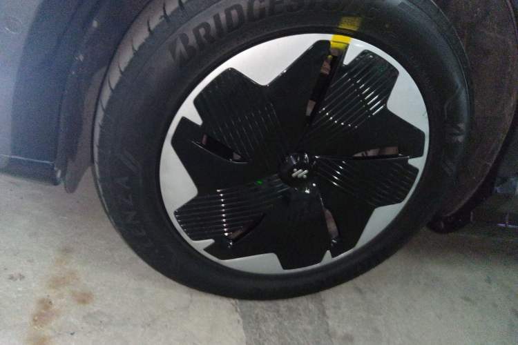 Used IM LS7 2023 77 kWh Urban Fit Rear-Wheel Drive Exterior 4