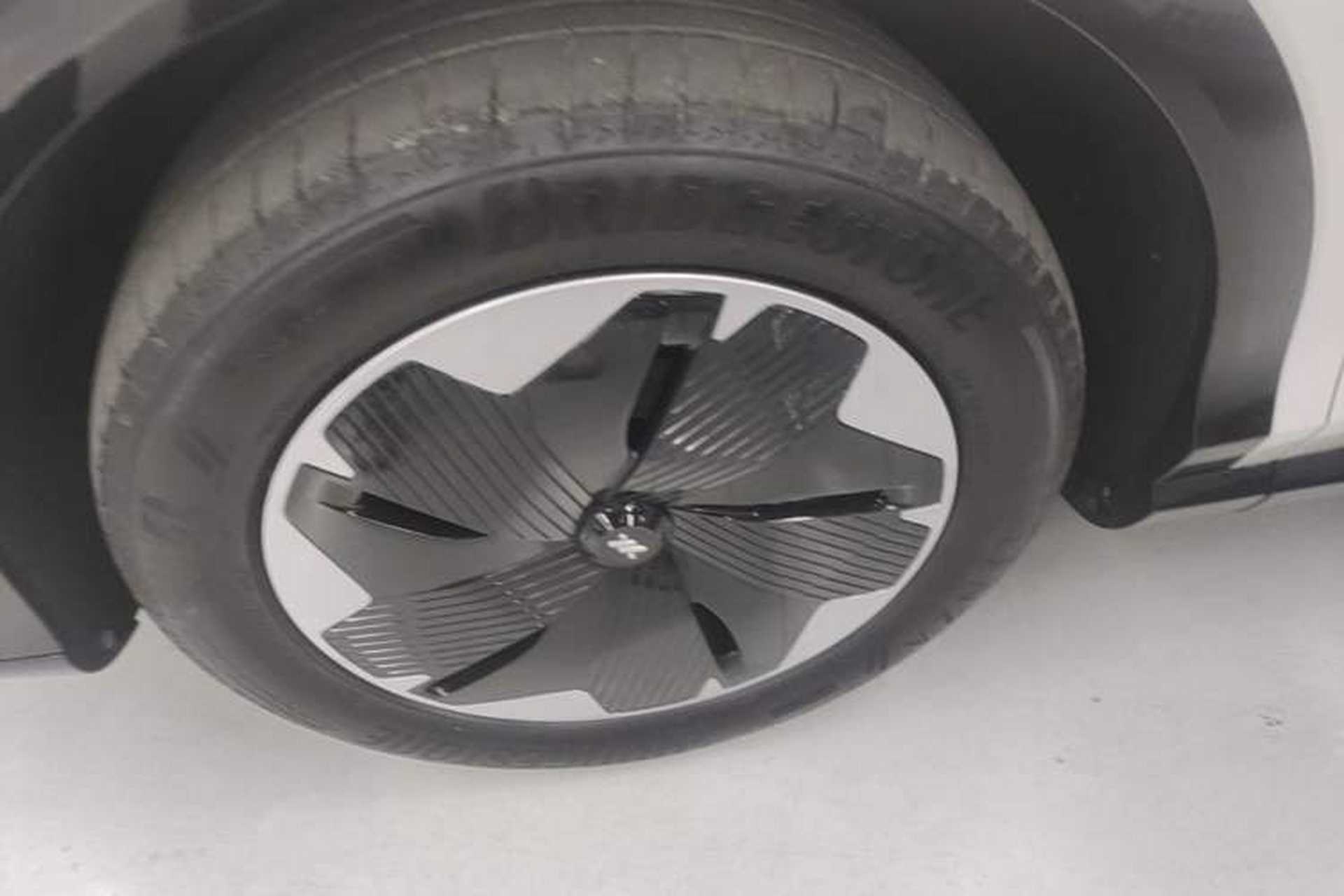 Used IM LS7 2023 90 kWh Elite Rear-Drive Version Exterior 4