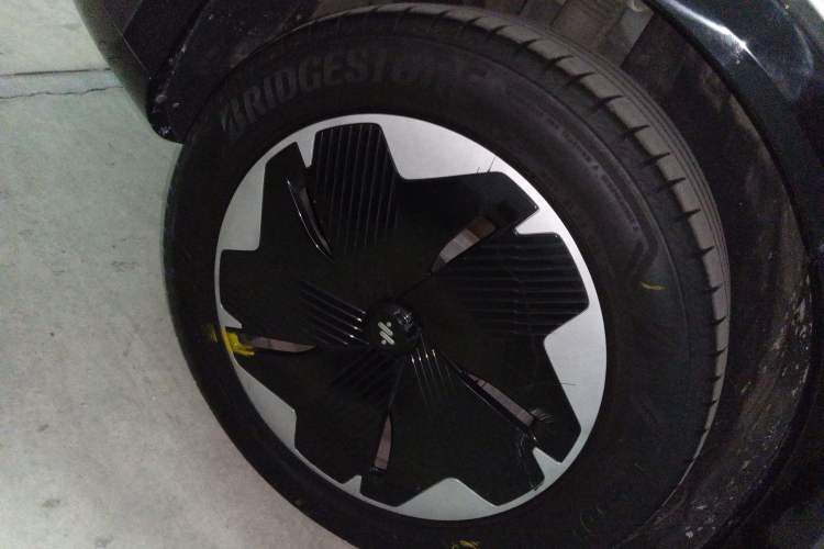 Used IM LS7 2023 77 kWh Urban Fit Rear-Wheel Drive Exterior 5