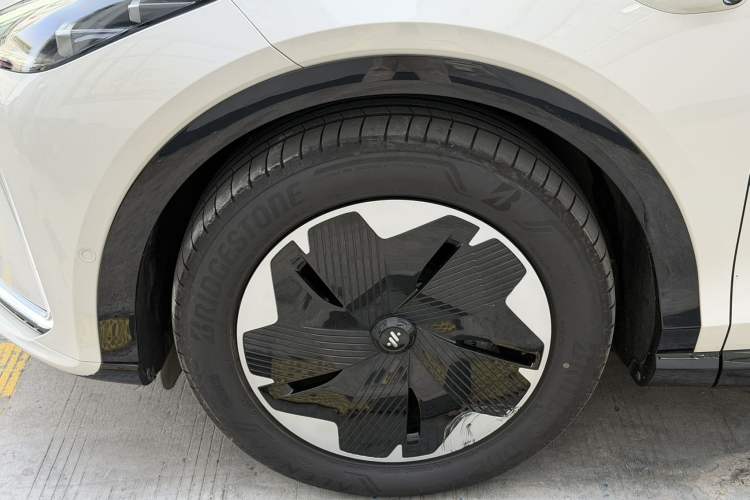 Used IM LS7 2023 77 kWh Urban Fit Rear-Wheel Drive Exterior 6