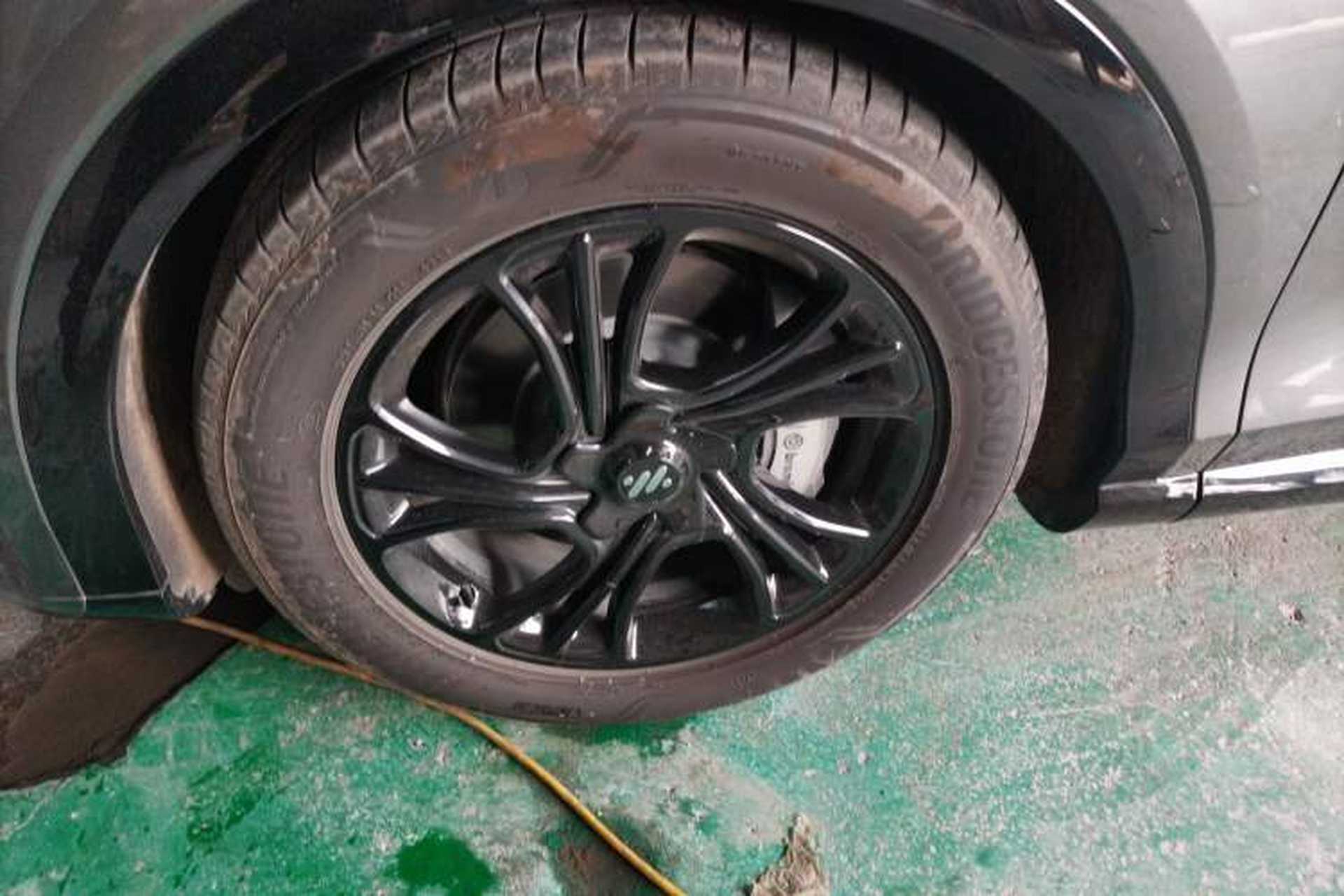 Used IM LS7 2023 90 kWh Elite All-Wheel-Drive Version Exterior 7