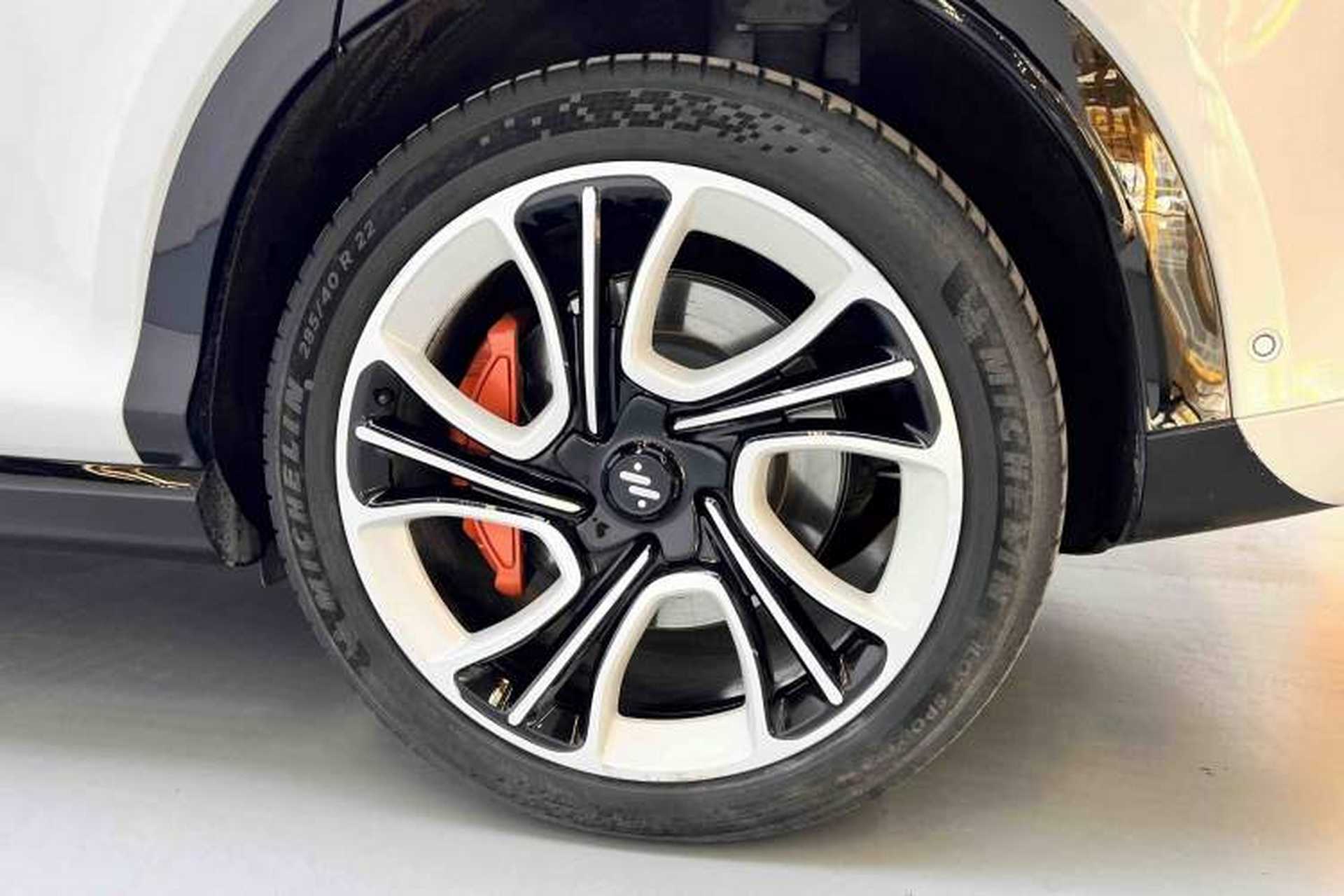 Used IM LS7 2023 100kWh Lux All-Wheel-Drive Version Exterior 9