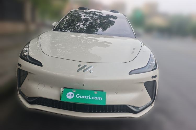 Used IM LS7 2023 100kWh Lux All-Wheel-Drive Version Front