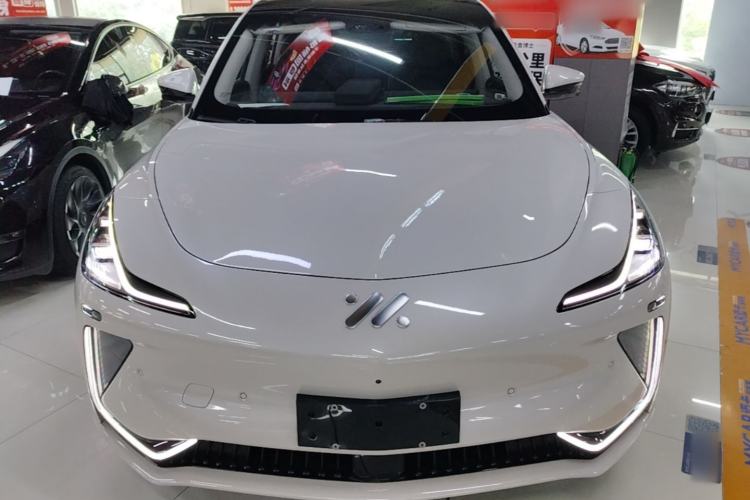 Used IM LS7 2023 90 kWh Elite Rear-Drive Version Front