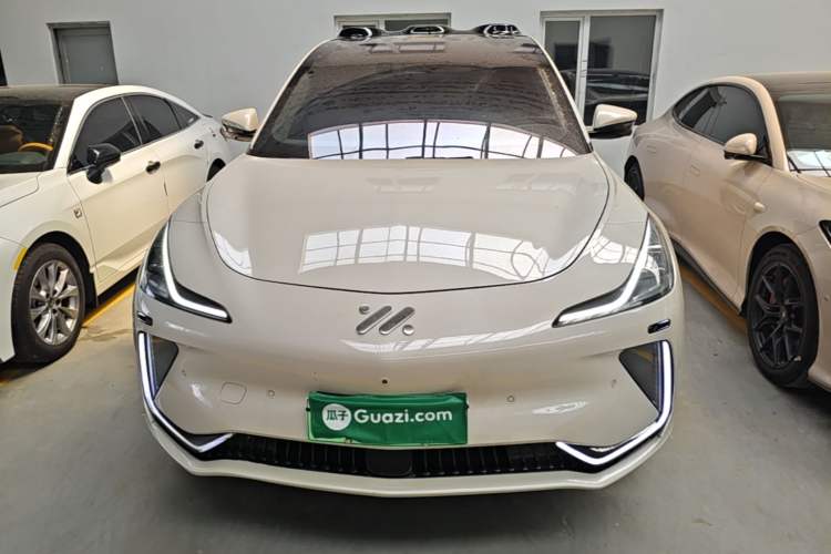 Used IM LS7 2023 100kWh Pro All-Wheel-Drive Version Front