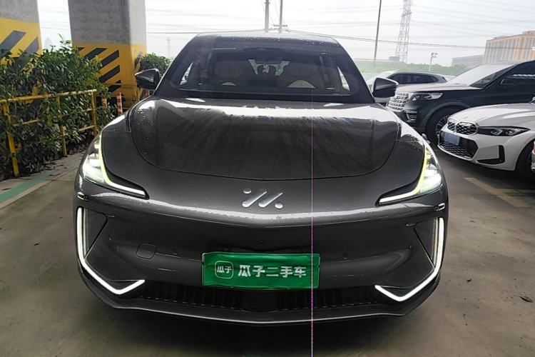 Used IM LS7 2023 100kWh Lux Rear-Drive Version Front