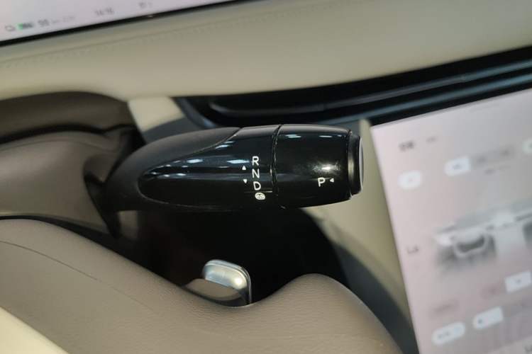 Used IM LS7 2023 90 kWh Elite Rear-Drive Version Gear Lever