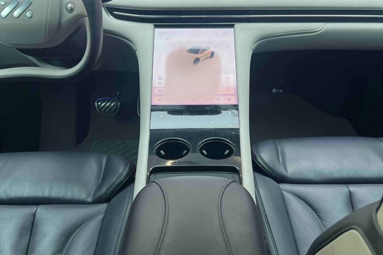 Used IM LS7 2023 90 kWh Elite Rear-Drive Version Interior 1
