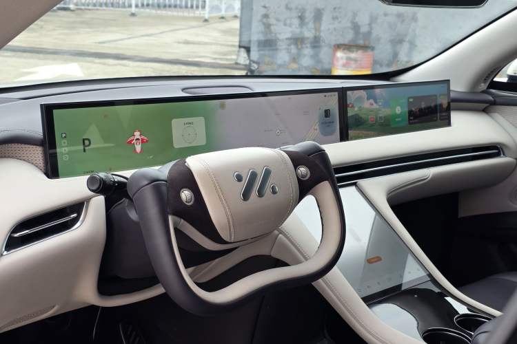 Used IM LS7 2023 90 kWh Elite Rear-Drive Version Interior 2