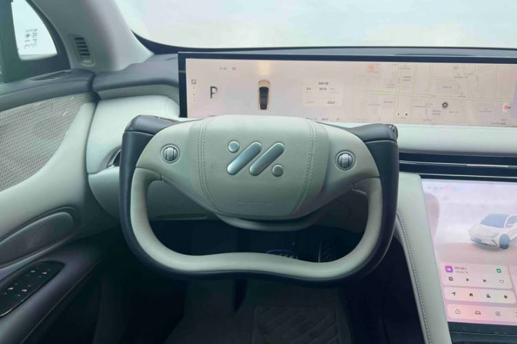 Used IM LS7 2023 90 kWh Elite Rear-Drive Version Interior 6