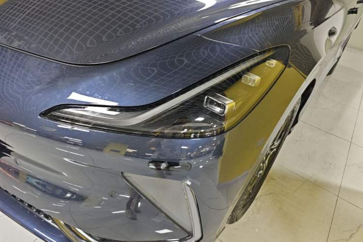 Used IM LS7 2023 90 kWh Elite Rear-Drive Version Left Front Headlight