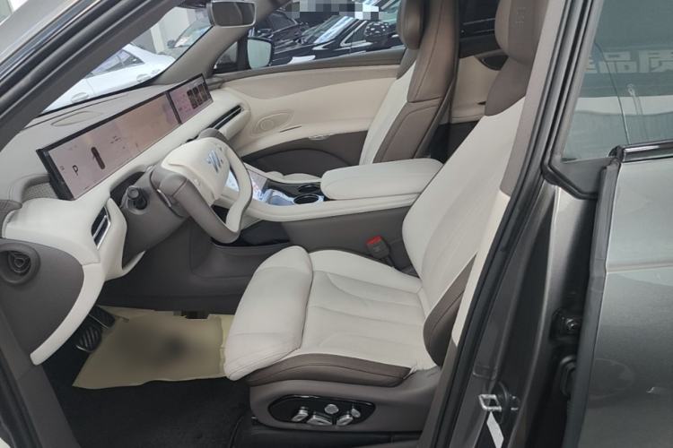 Used IM LS7 2023 90 kWh Elite Rear-Drive Version Left Front Seat