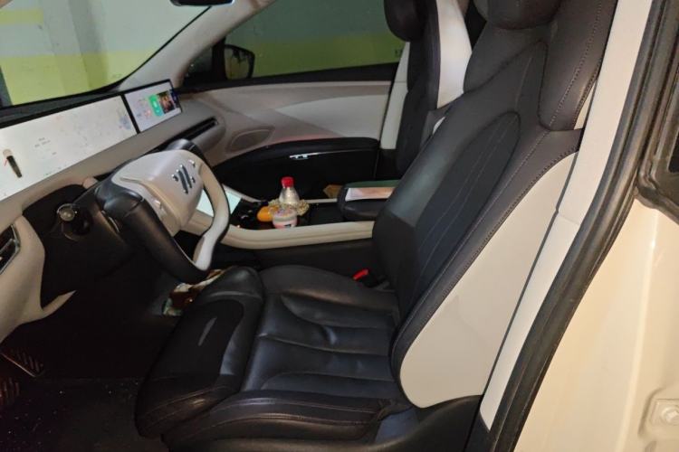 Used IM LS7 2023 90 kWh Elite Rear-Drive Version Left Front Seat