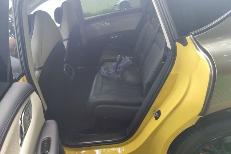 Used IM LS7 2023 90 kWh Elite Rear-Drive Version Left Rear Seat