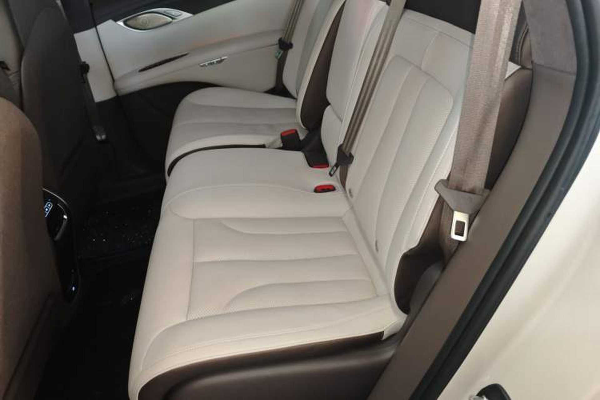 Used IM LS7 2023 100kWh Lux All-Wheel-Drive Version Left Rear Seat