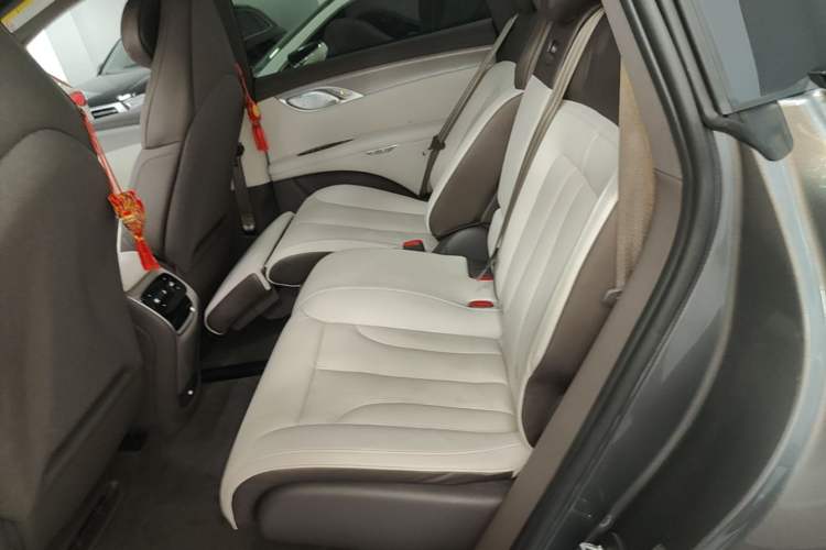 Used IM LS7 2023 90 kWh Elite Rear-Drive Version Left Rear Seat