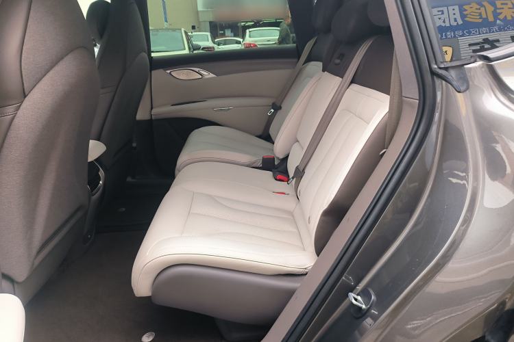 Used IM LS7 2023 90 kWh Elite Rear-Drive Version Left Rear Seat