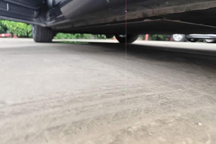 Used IM LS7 2023 100kWh Lux Rear-Drive Version Left Side Sill