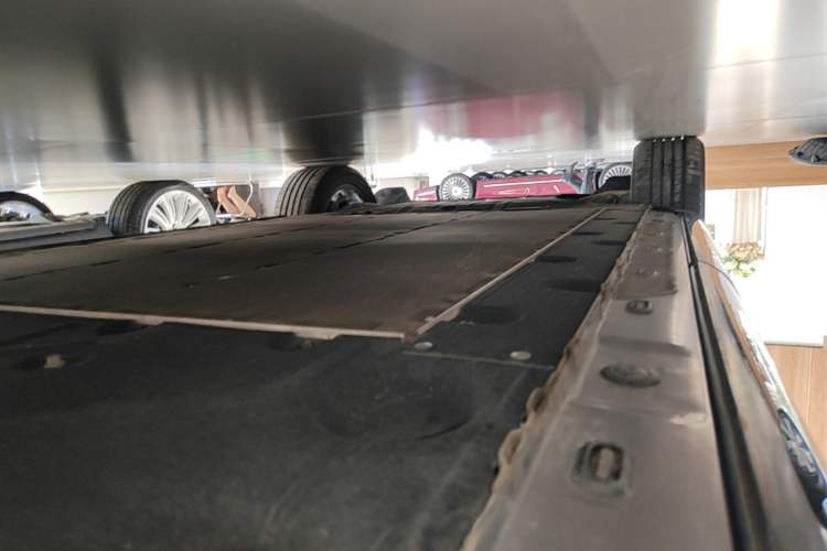 Used IM LS7 2023 100kWh Lux Rear-Drive Version Left Side Sill