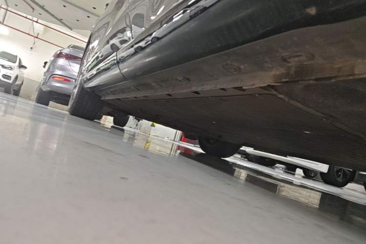 Used IM LS7 2023 77 kWh Urban Fit Rear-Wheel Drive Left Side Sill