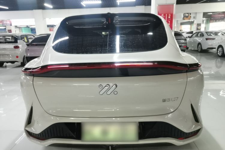 Used IM LS7 2023 90 kWh Elite Rear-Drive Version Rear