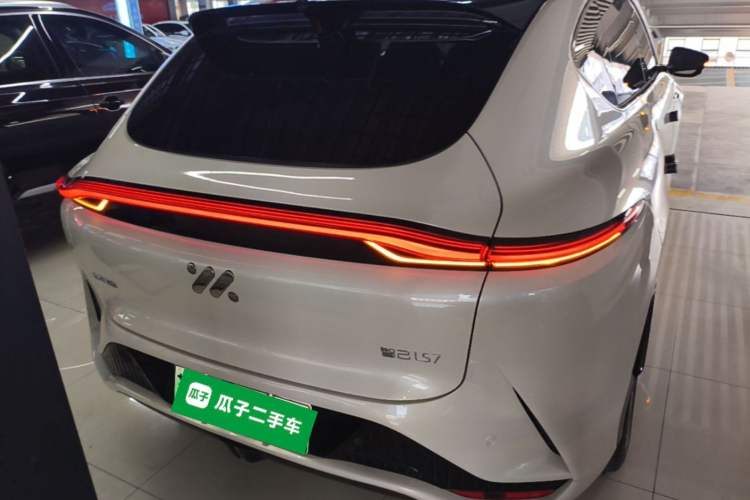 Used IM LS7 2023 90 kWh Elite Rear-Drive Version Rear