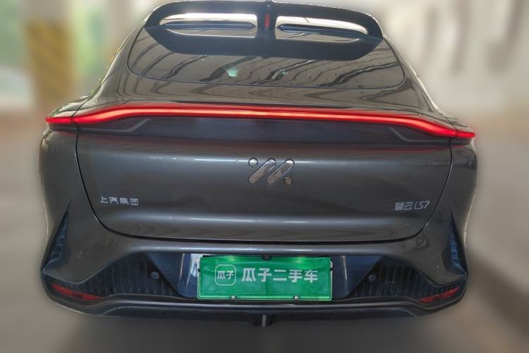 Used IM LS7 2023 90 kWh Elite Rear-Drive Version Rear
