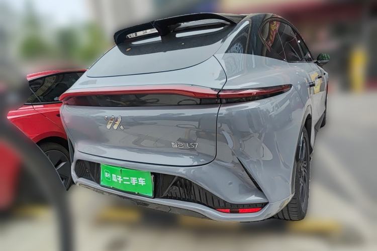 Used IM LS7 2023 90 kWh Elite Rear-Drive Version Rear