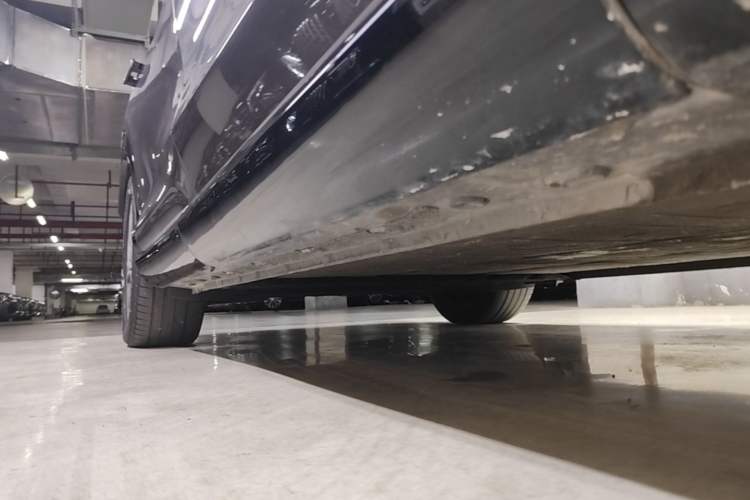 Used IM LS7 2023 77 kWh Urban Fit Rear-Wheel Drive Right Side Sill